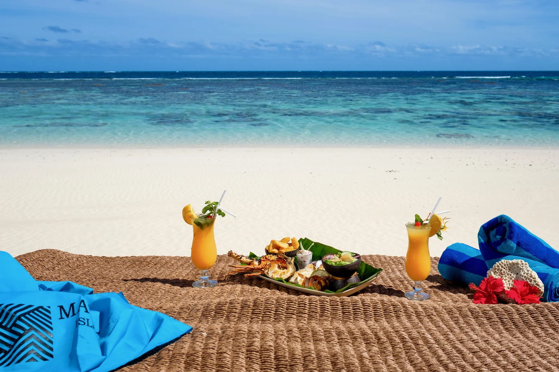 matamanoa island resort fiji beach picnic
