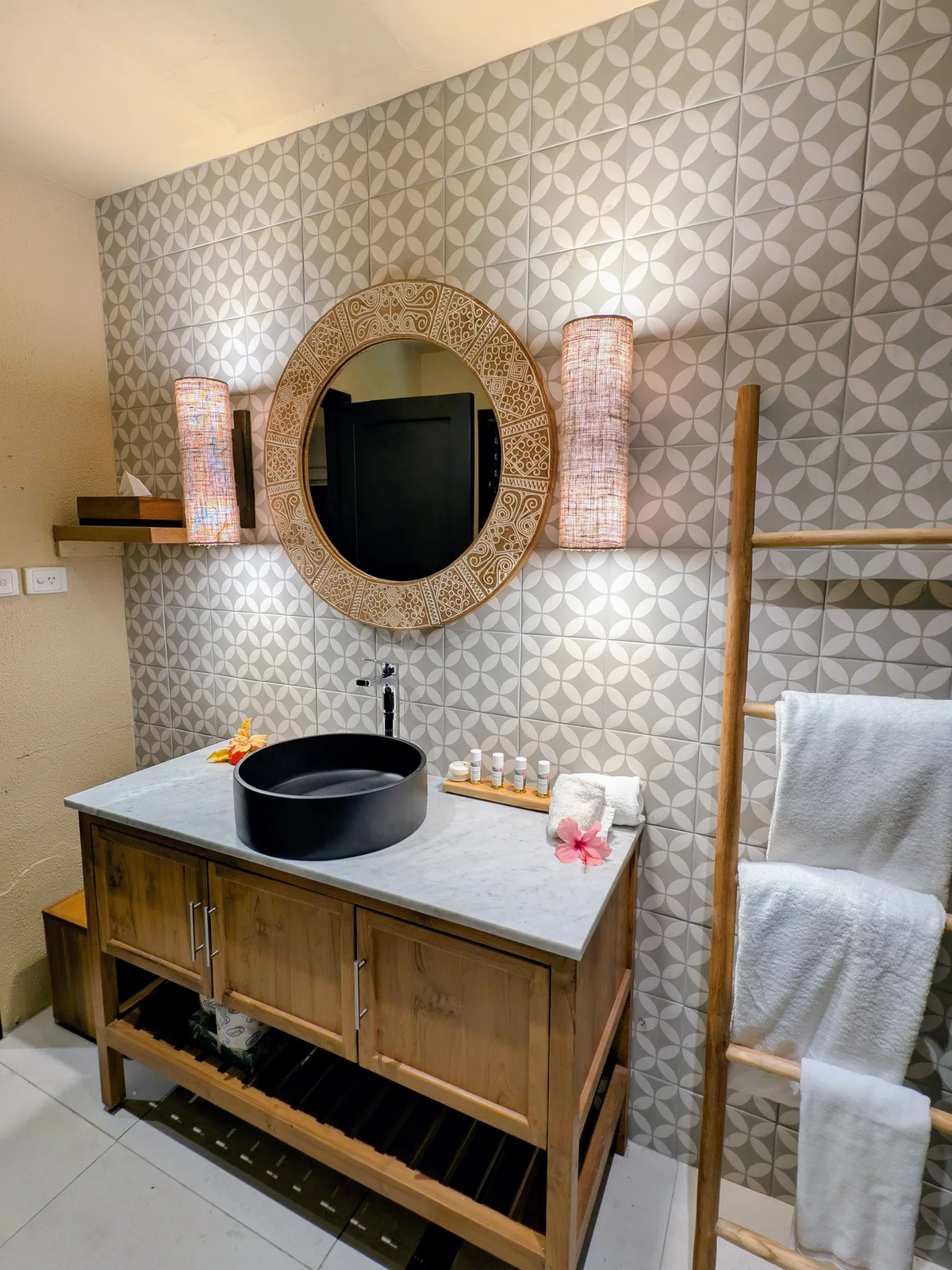 matamanoa island resort fiji bathroom